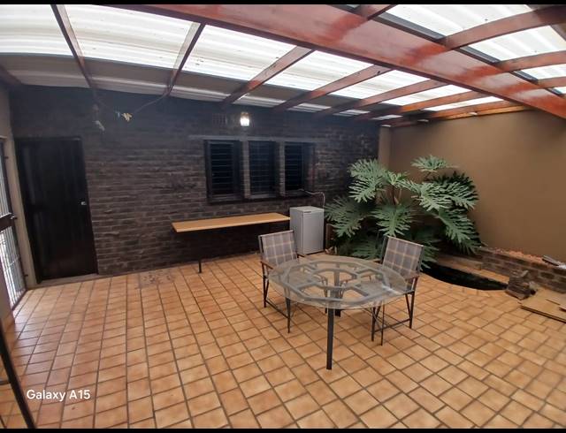 4 BEDROOM HOUSE SOLD IN MEYERTON CENTRAL